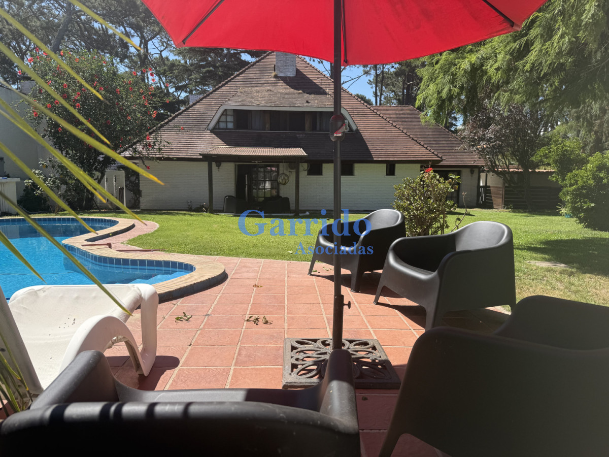 Casa ID.1537 - Alquilo Anual y temporada ,chalet , PDA 10 , 4 dorm en suite