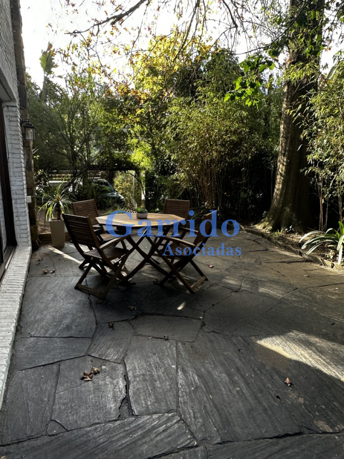 Casa ID.3386 - VENDO casa anual