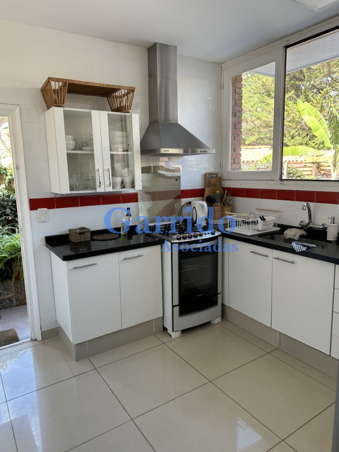Casa ID.3366 - Vendo a pasos del mar