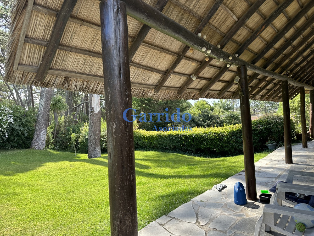 Casa ID.3368 - Hermoso Chalet a la Venta, Jardines de Cordoba
