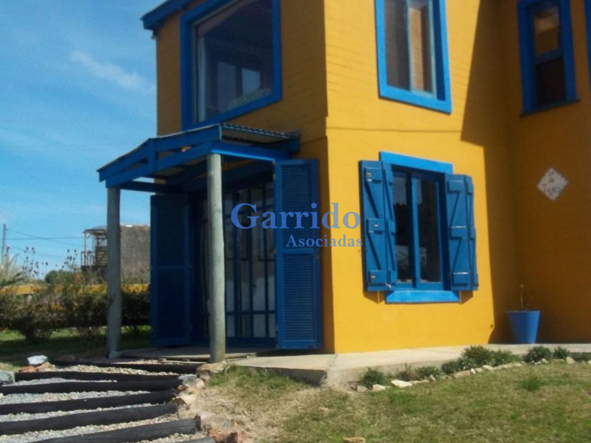 Casa ID.1633 - Casa en Manantiales, Punta Piedras