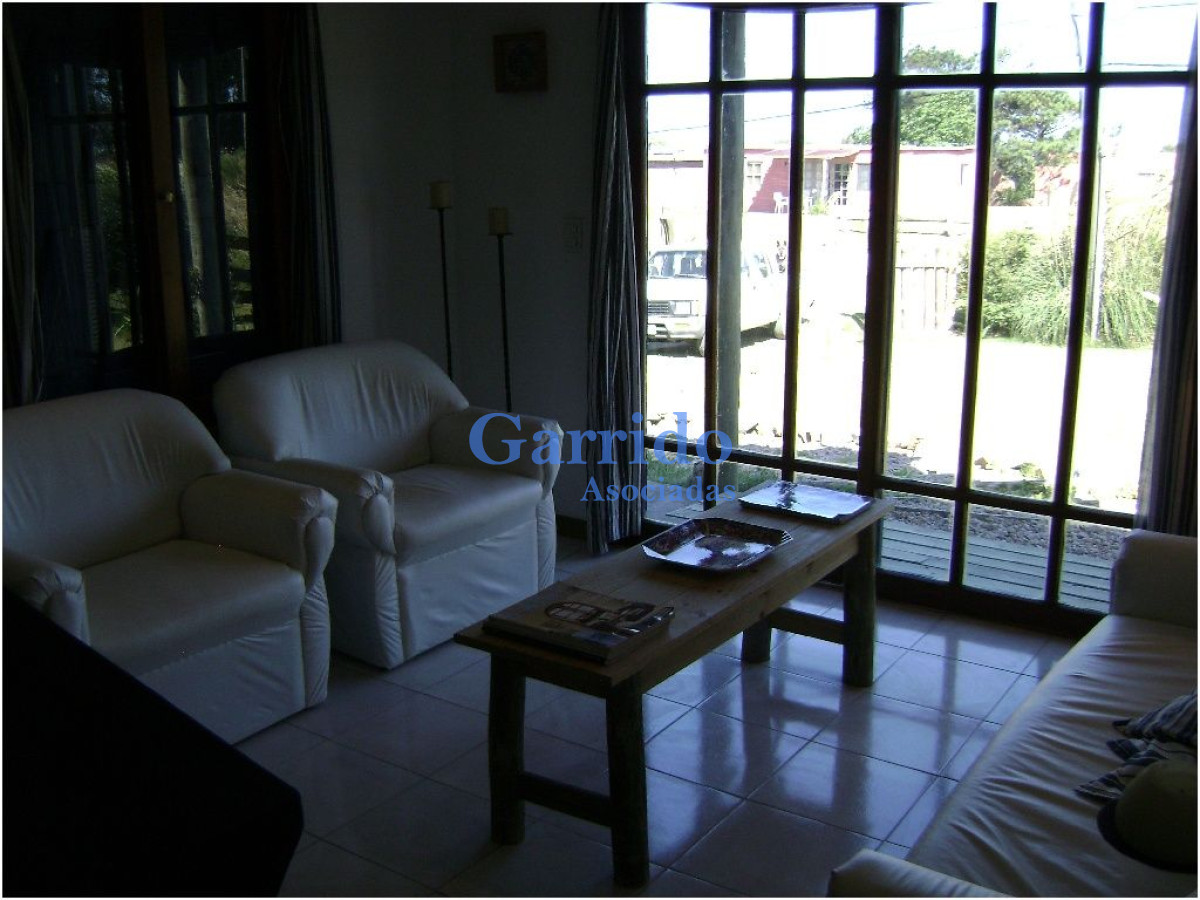 Casa ID.1633 - Casa en Manantiales, Punta Piedras