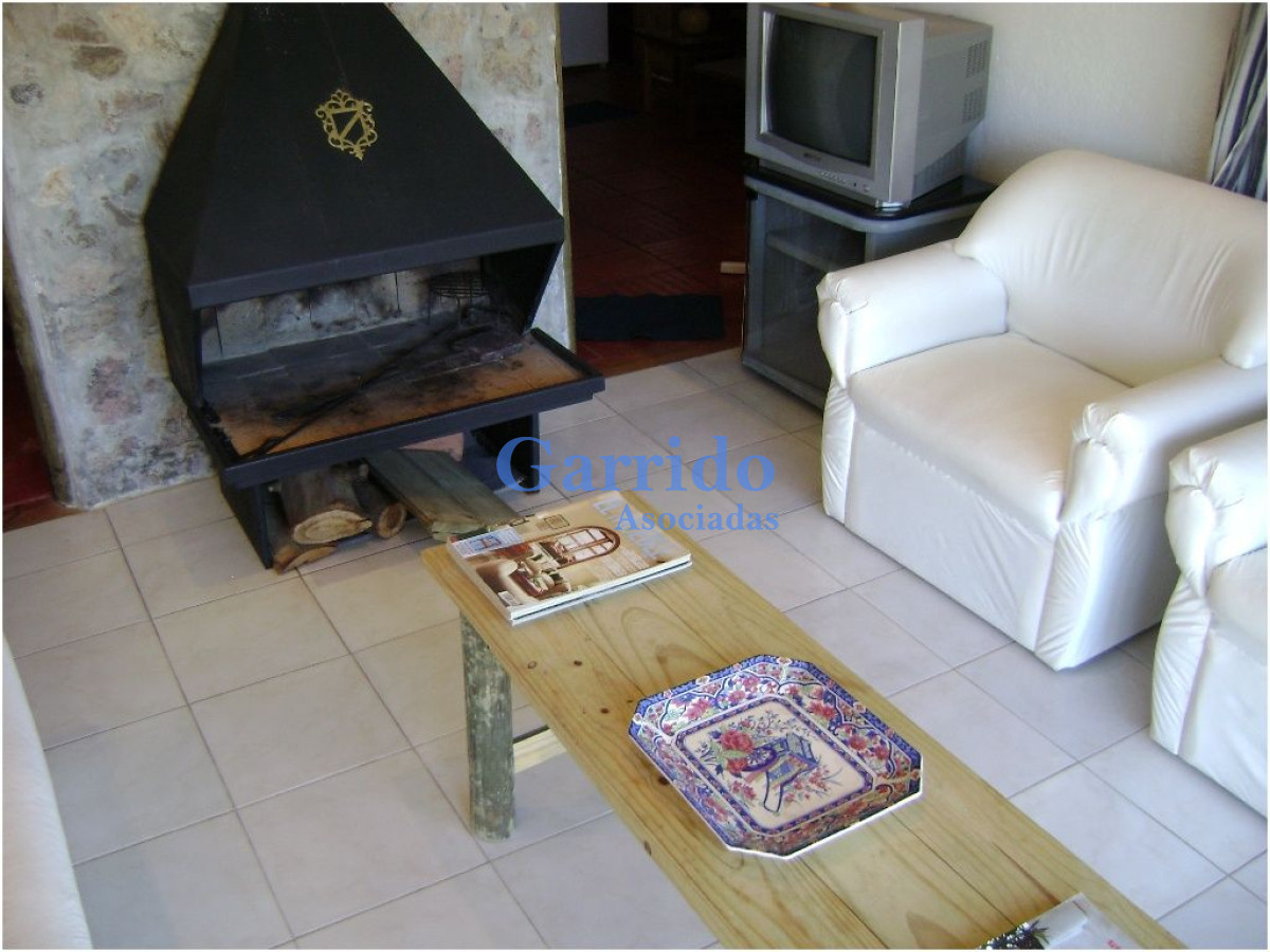 Casa ID.1633 - Casa en Manantiales, Punta Piedras