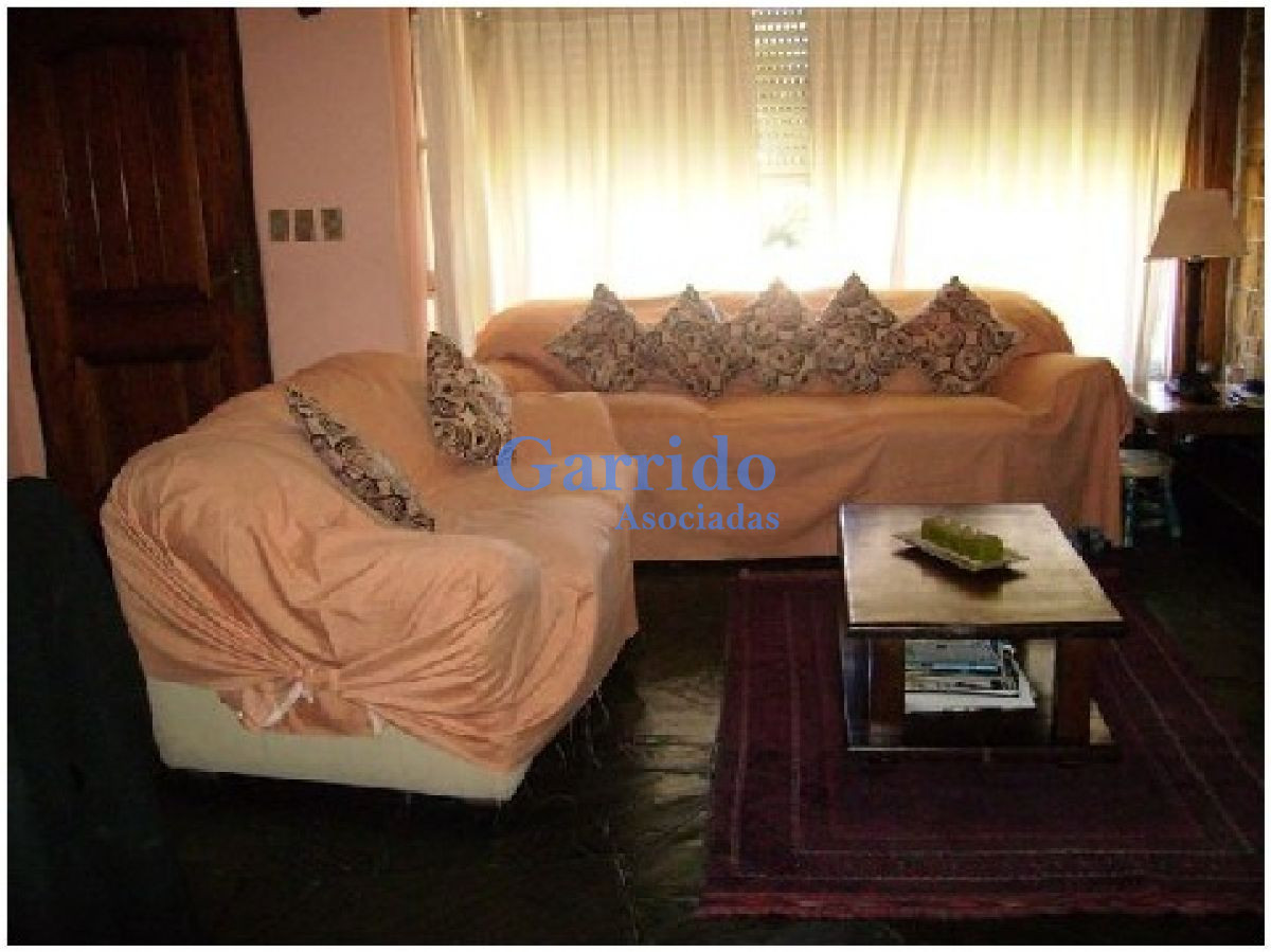 Casa ID.1742 - Vendo a mtrs del mar