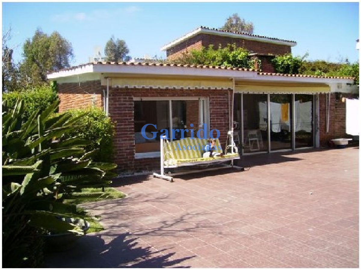 Casa ID.1742 - Vendo a mtrs del mar