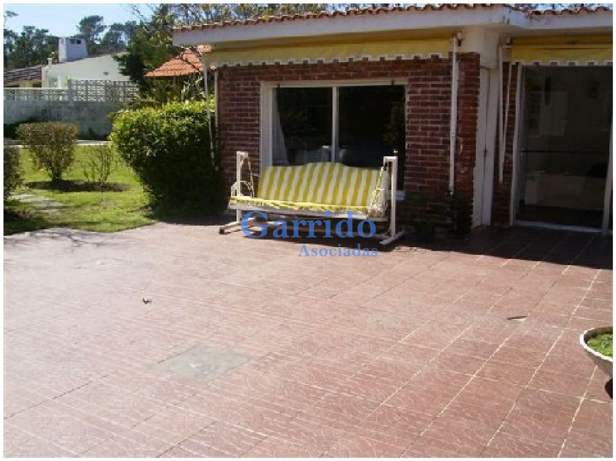 Casa ID.1742 - Vendo a mtrs del mar