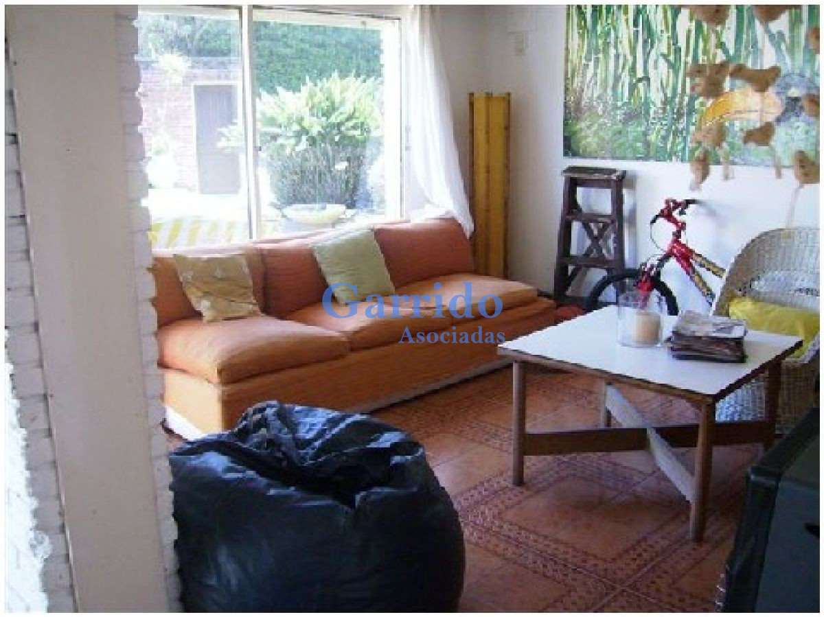 Casa ID.1742 - Vendo a mtrs del mar