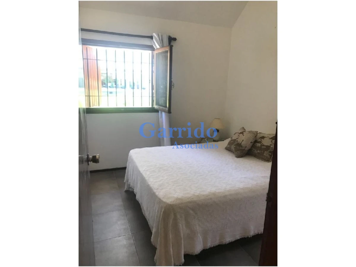 Casa ID.2000 - Alquilo Casa a 150 mtrs del mar de la brava