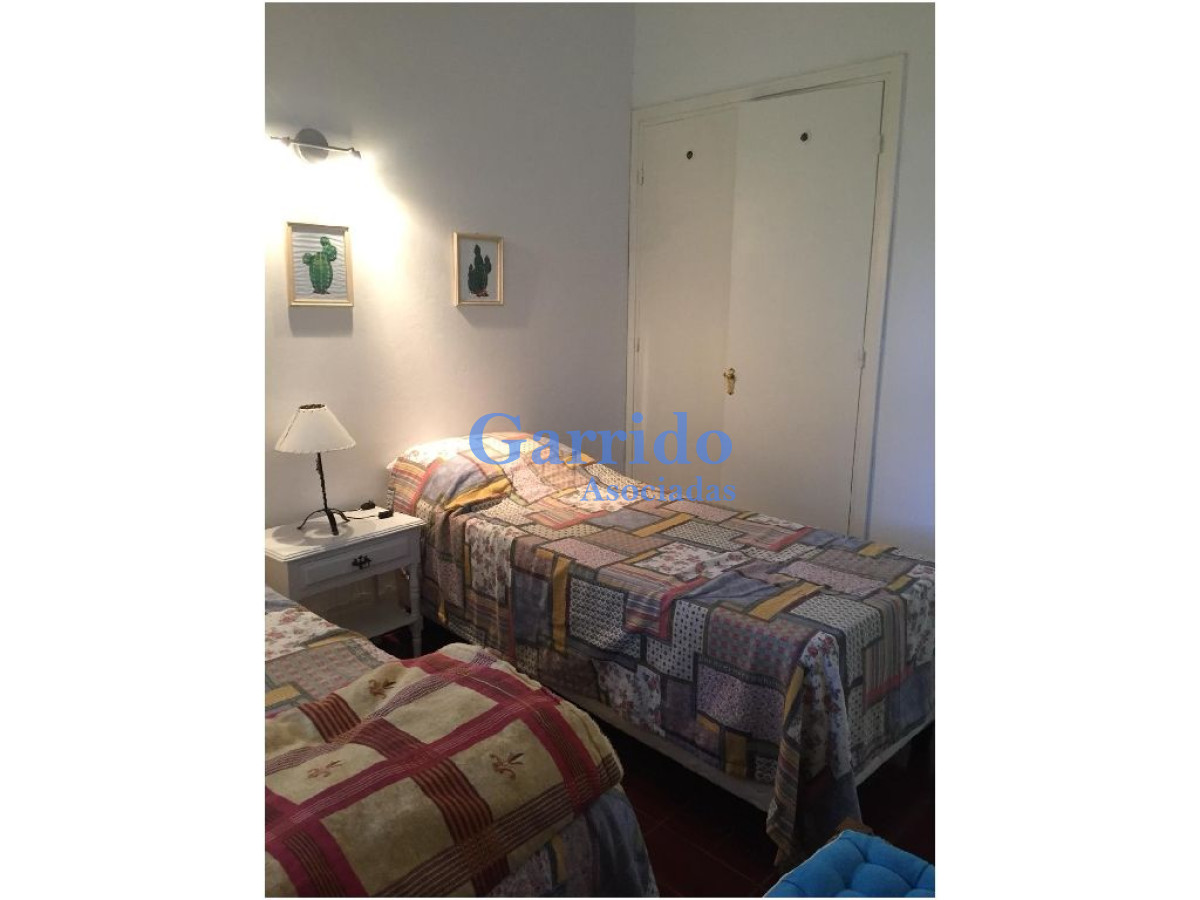 Casa ID.2103 - Casa en , 