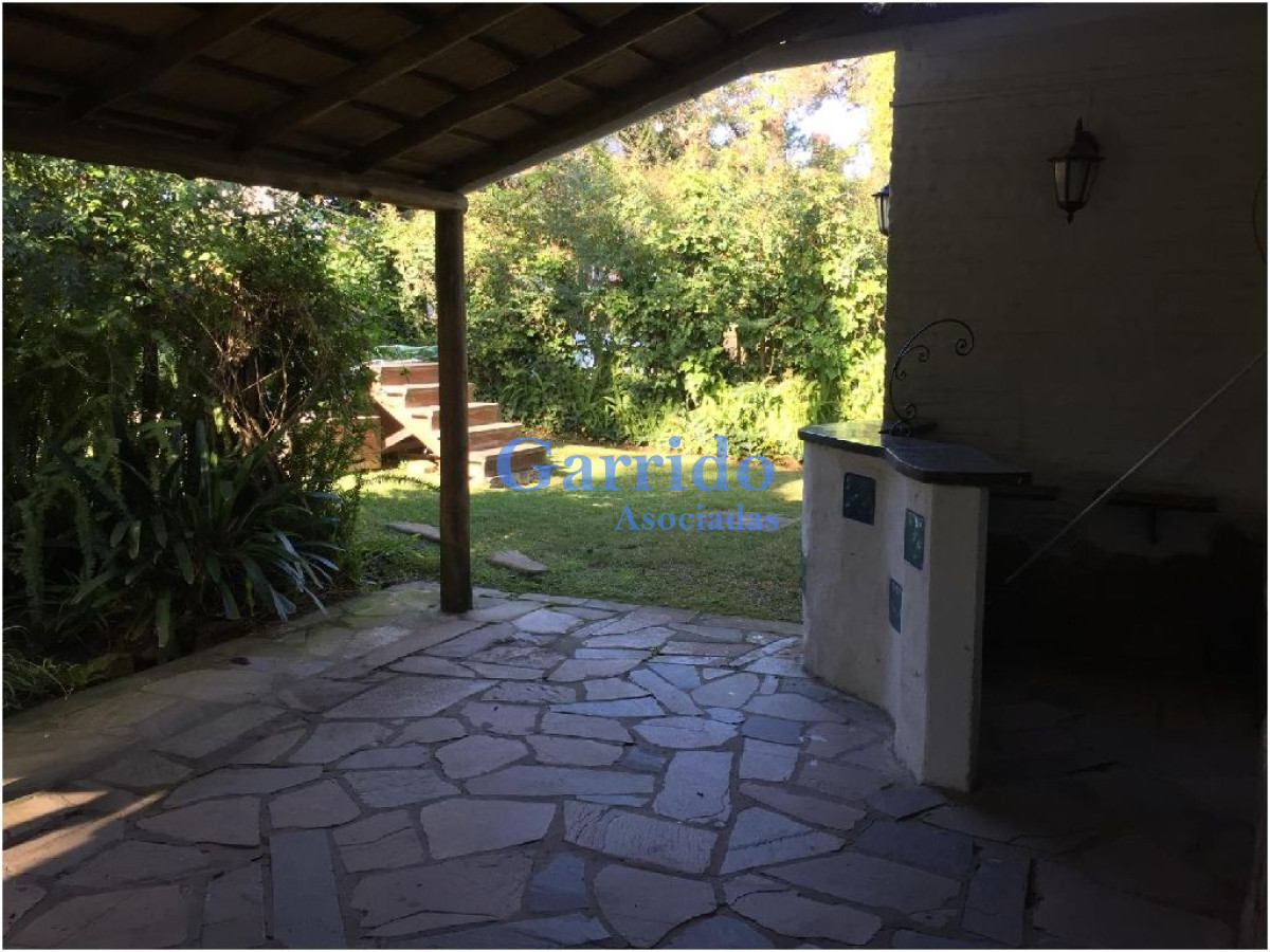 Casa ID.2103 - Casa en , 