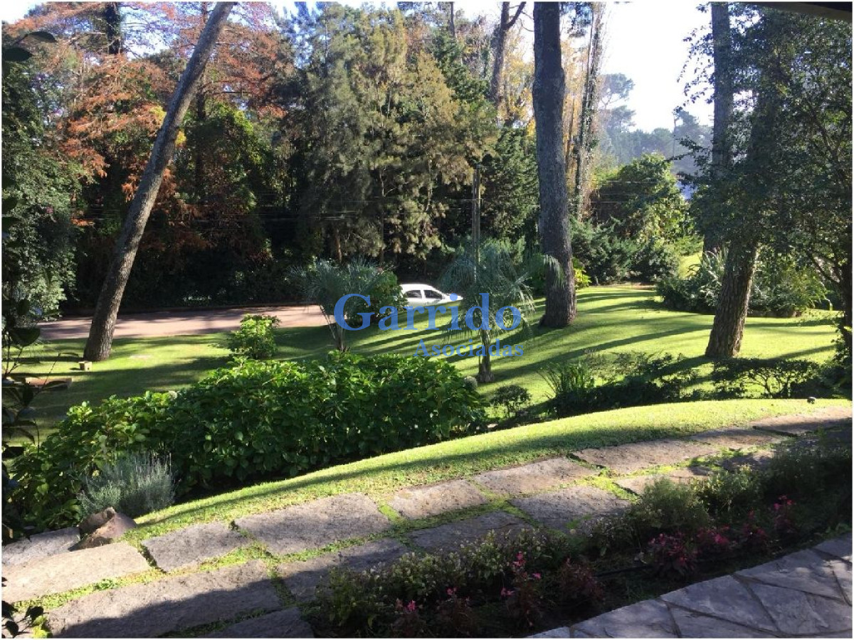 Casa ID.2103 - Casa en , 