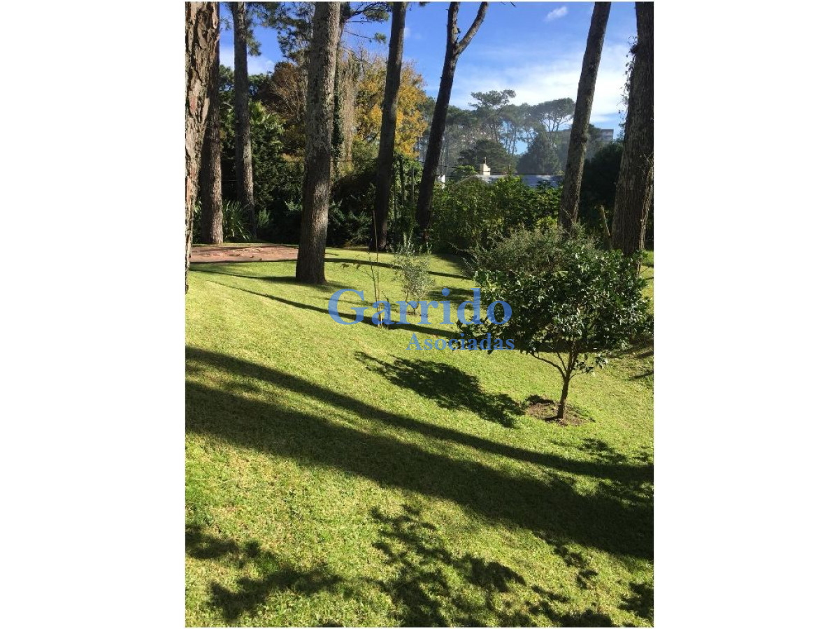 Casa ID.2103 - Casa en , 