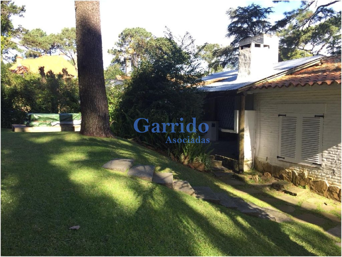 Casa ID.2103 - Casa en , 