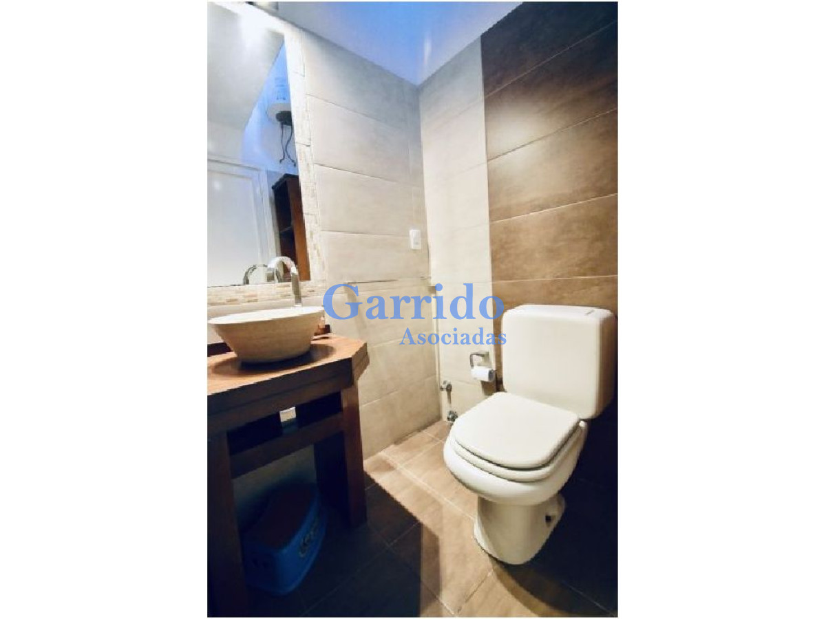 Casa ID.2104 - Casa de 3 dormitorios en Cantegril .