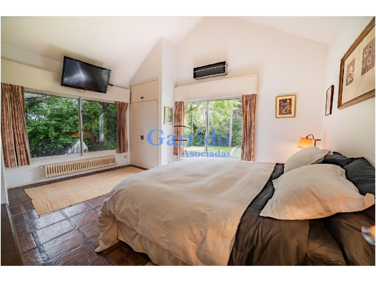 Casa ID.2124 - Casa en Punta del Este, Pinares
