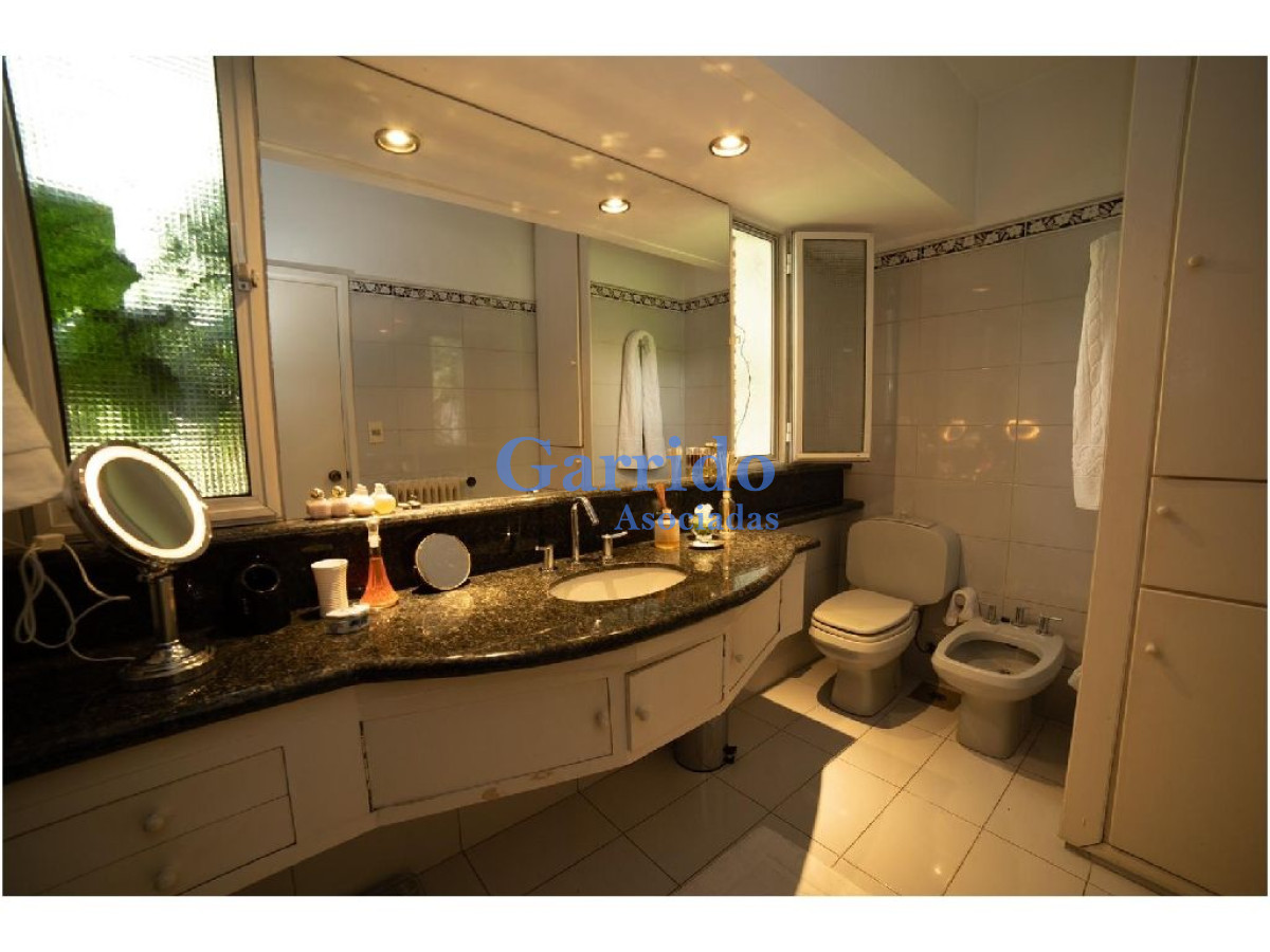 Casa ID.2124 - Casa en Punta del Este, Pinares