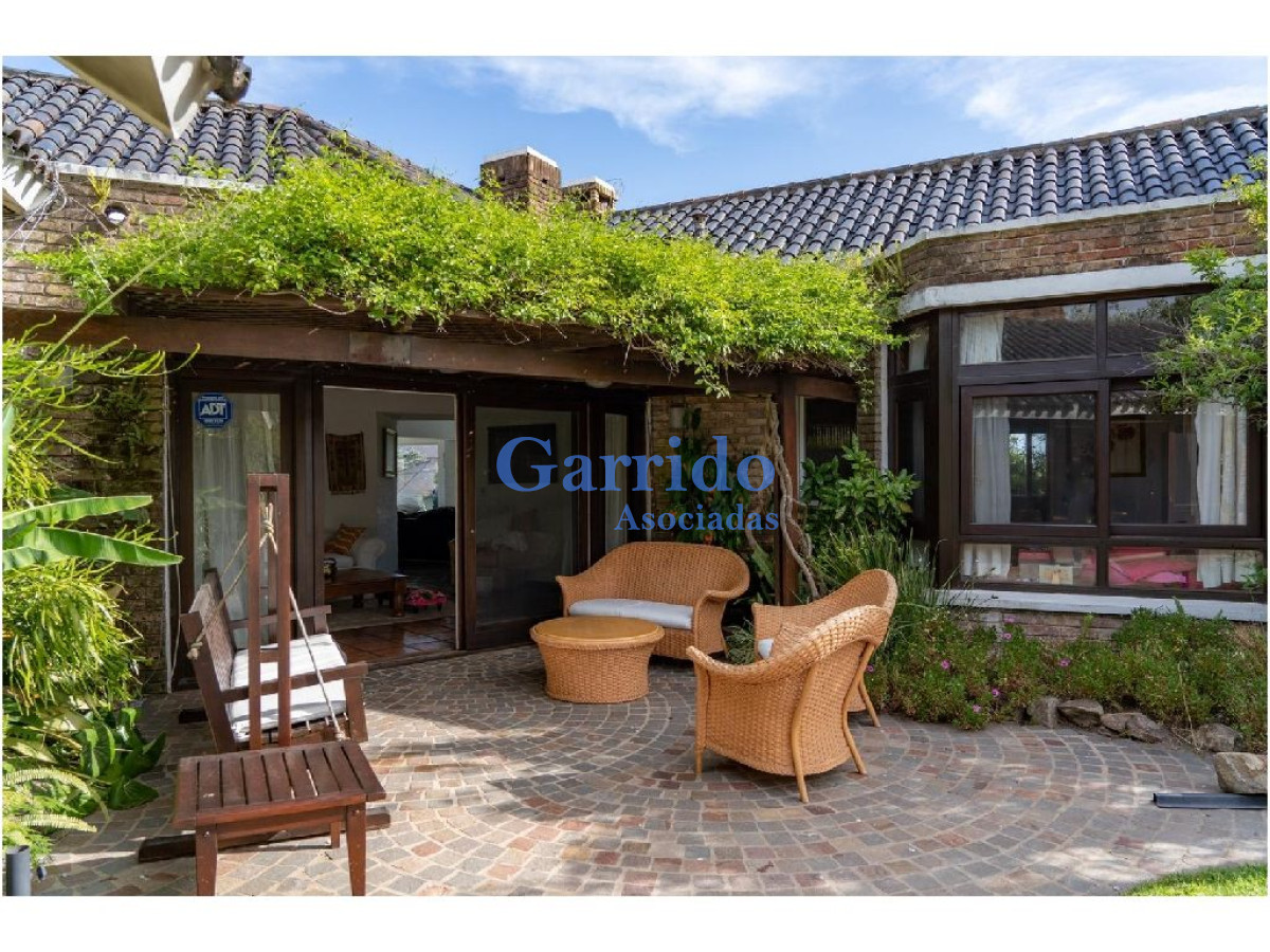 Casa ID.2124 - Casa en Punta del Este, Pinares