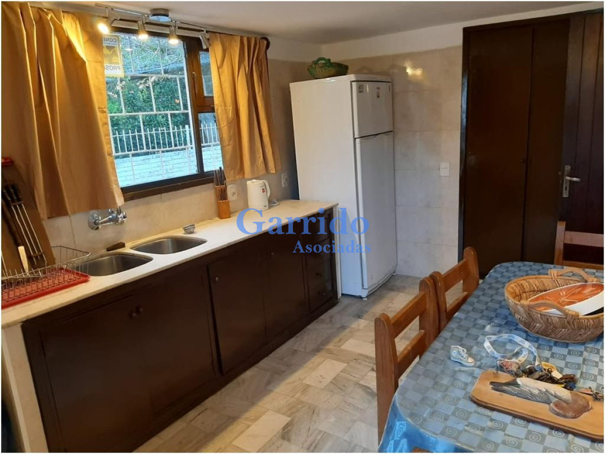 Casa ID.2142 - Vendo , 560 mtrs2.