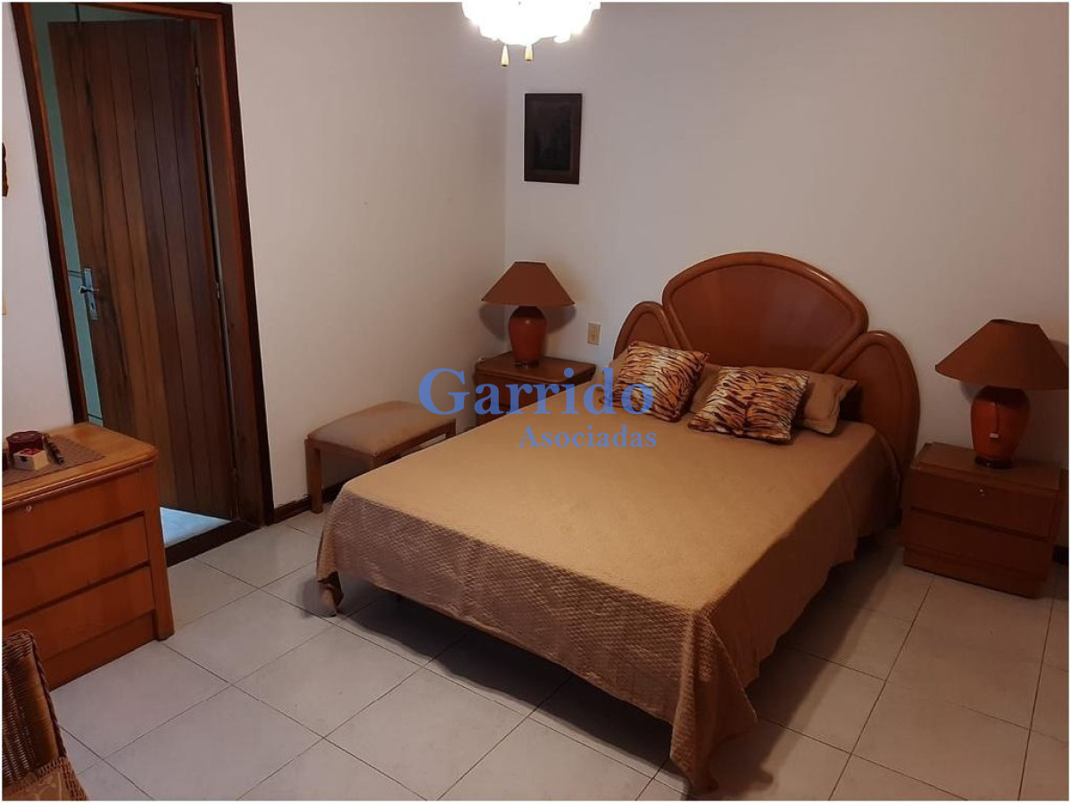 Casa ID.2142 - Vendo , 560 mtrs2.