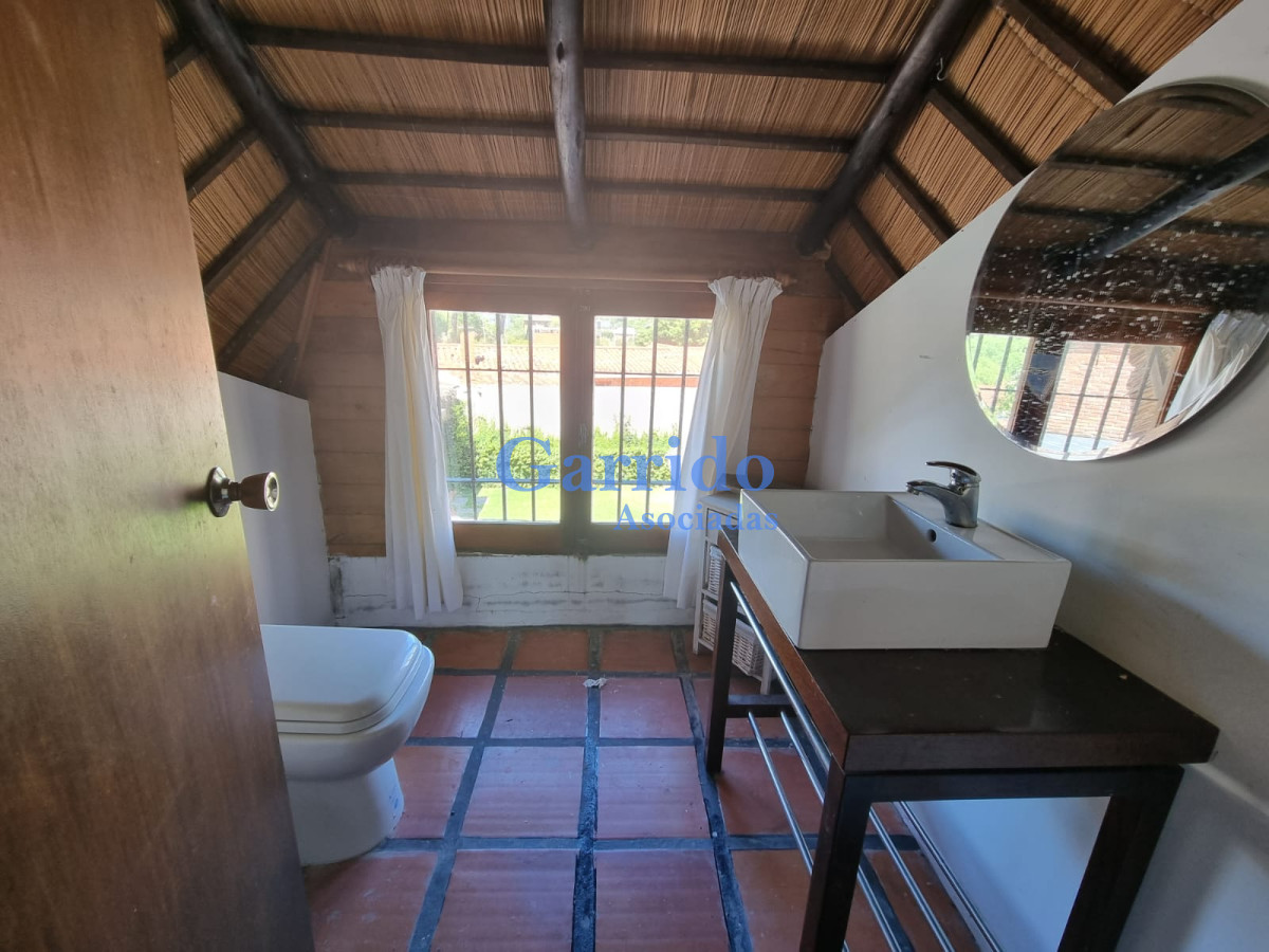 Casa ID.3368 - Hermoso Chalet a la Venta, Jardines de Cordoba