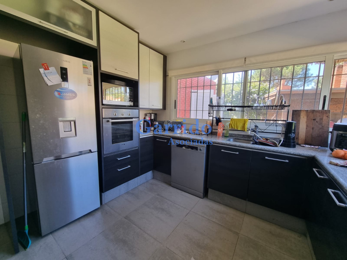 Casa ID.3368 - Hermoso Chalet a la Venta, Jardines de Cordoba