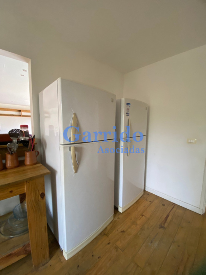 Casa ID.3482 - Vendo  casa , en la barra.