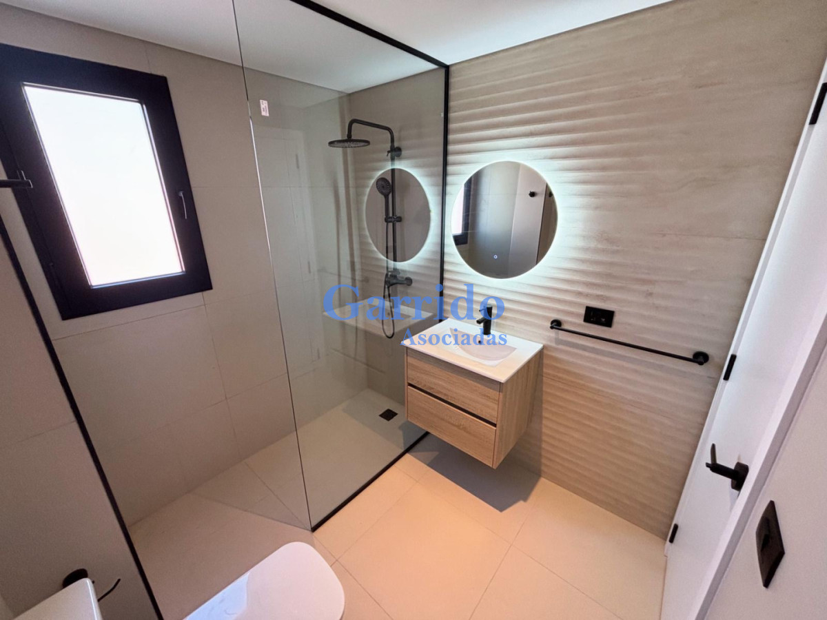 Casa ID.3733 - Chalet  a estrenar , barrio Córdoba 