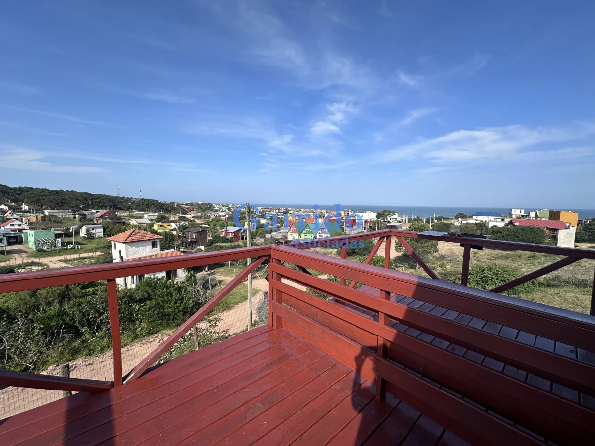 Casa ID.3607 - Vendo y Complejo cabañas en punta del diablo