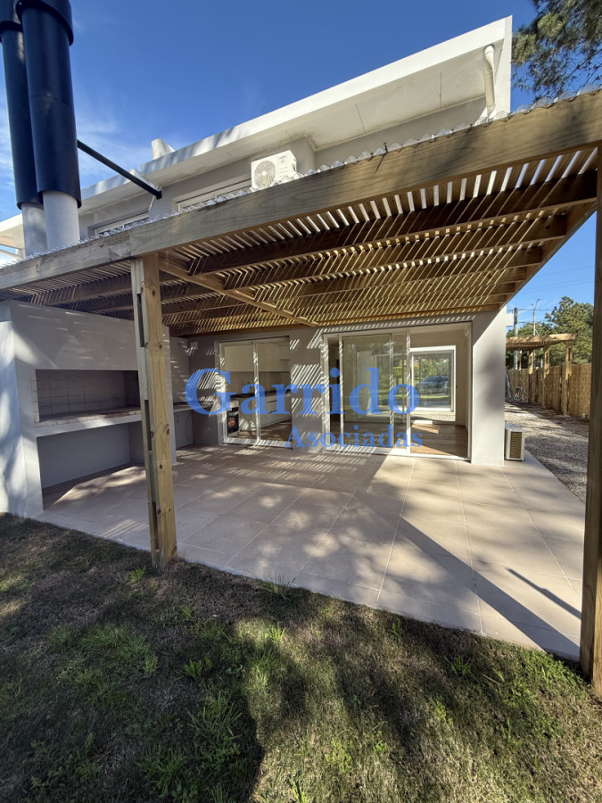 Casa ID.3756 - Vendo Hermosa casa a estrenar  3 dormitorios.