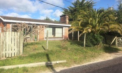 Casa, Jardines De Cordoba , 2 Dorm , 1 Baño Ref 676