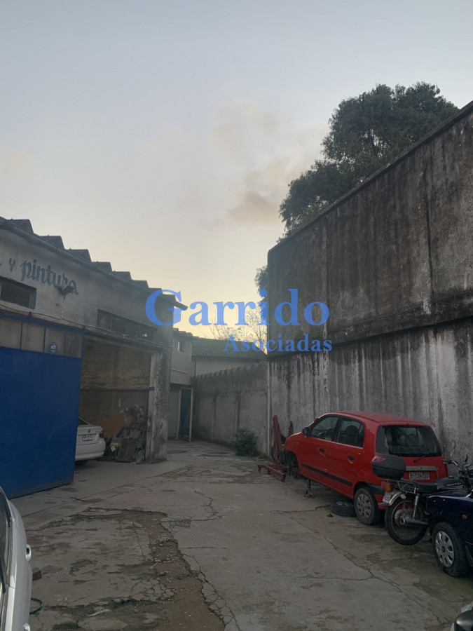 Local Comercial ID.3277 - Alquilo Galpon, con explanada Ref 0811
