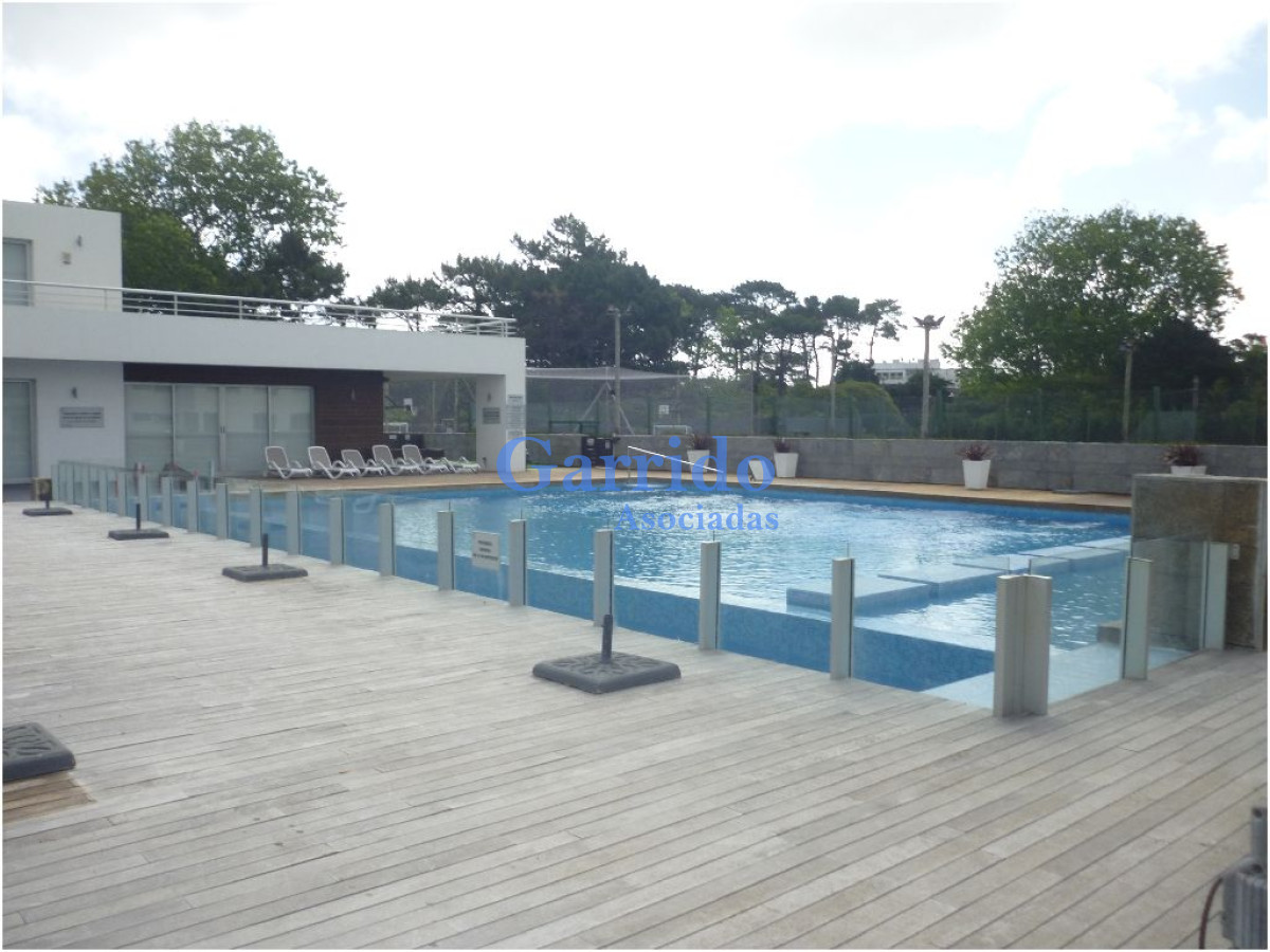 Apartamento ID.3613 - Alquilo apto 1 dorm y medio  todos los servicios