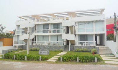 Apartamento en Manantiales, Manantiales