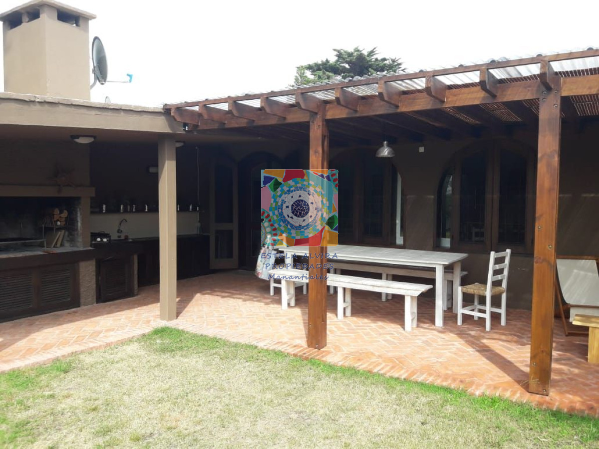 Casa ID.677 - Casa en Manantiales, Manantiales