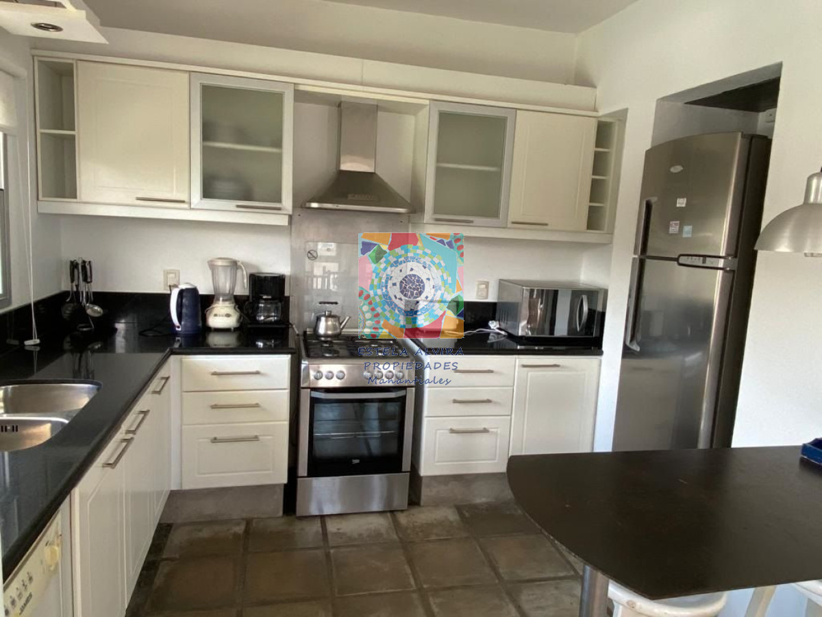 Casa ID.93 - Casa en La Barra, La Barra