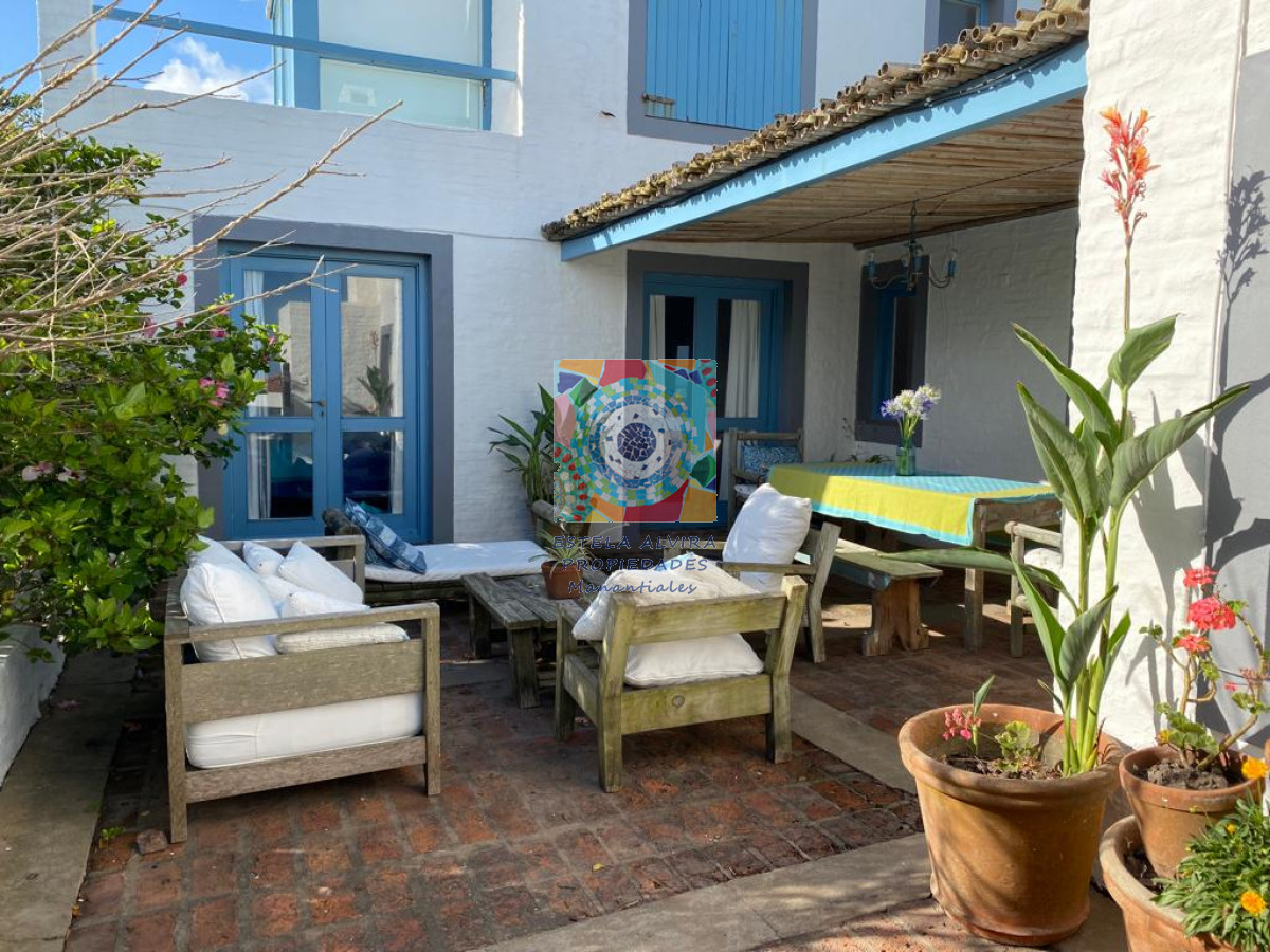 Casa ID.82 - Casa en Manantiales, Punta Piedras
