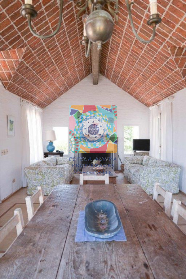 Casa ID.82 - Casa en Manantiales, Punta Piedras