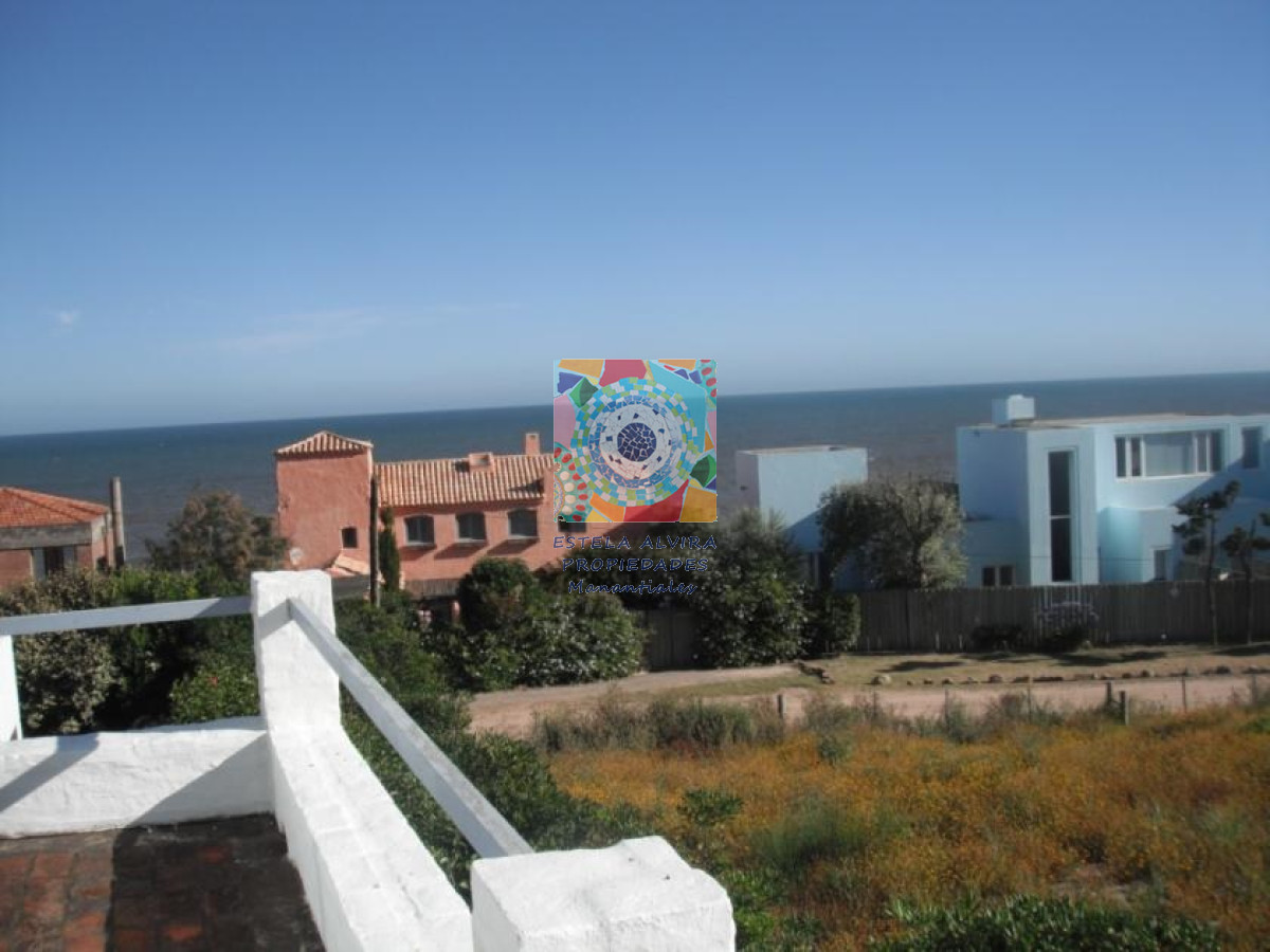 Casa ID.82 - Casa en Manantiales, Punta Piedras