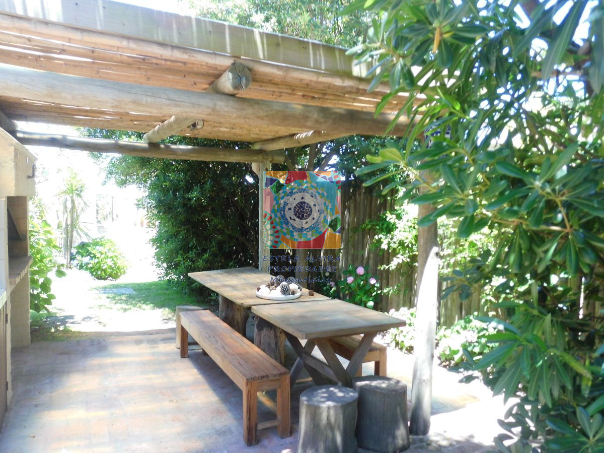 Casa ID.173 - Casa en La Barra, Montoya