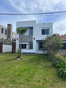 Casa en Manantiales, Manantiales