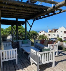 Casa en Manantiales,