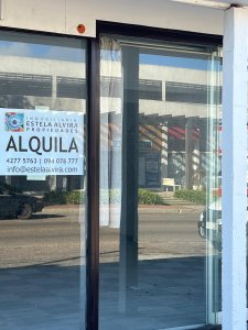 Local en Manantiales, Manantiales