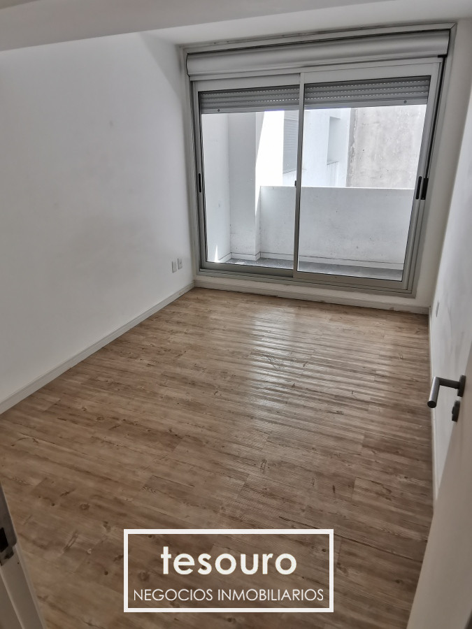 Apartamento ID.3668 -  Venta apartamento de 1 Dormitorio con Garaje en Cordón.