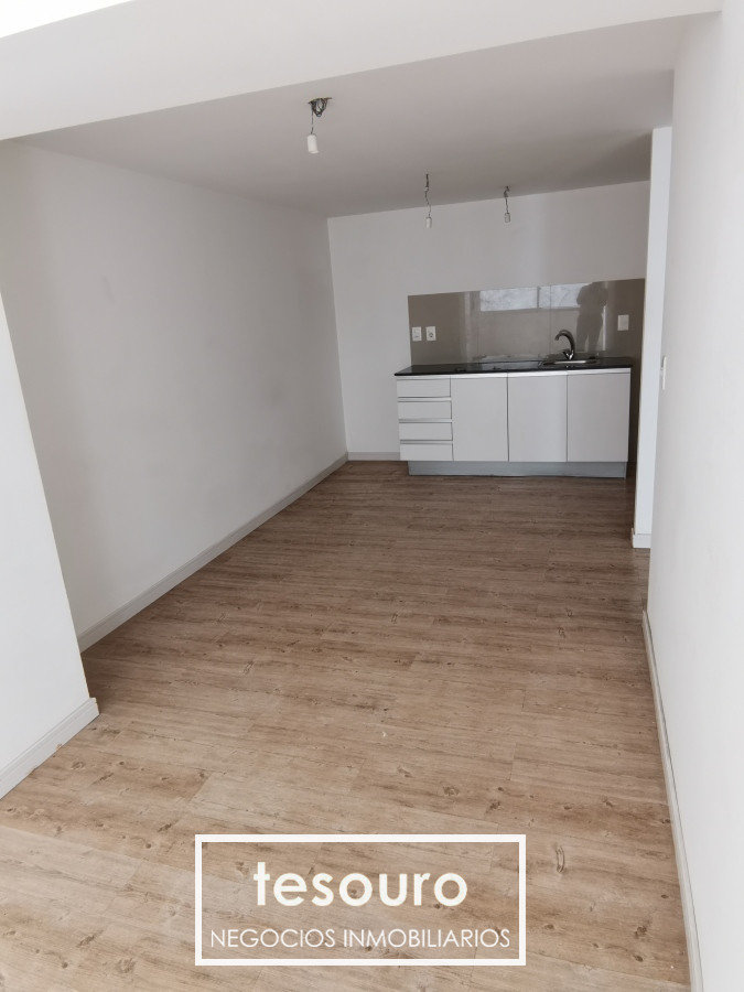 Apartamento ID.3668 -  Venta apartamento de 1 Dormitorio con Garaje en Cordón.