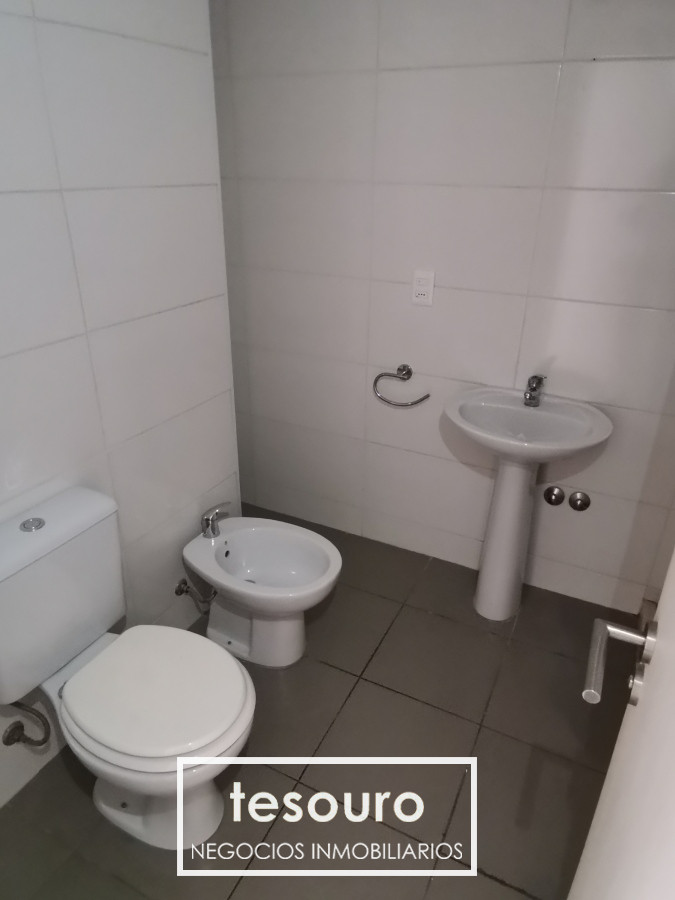 Apartamento ID.3668 -  Venta apartamento de 1 Dormitorio con Garaje en Cordón.
