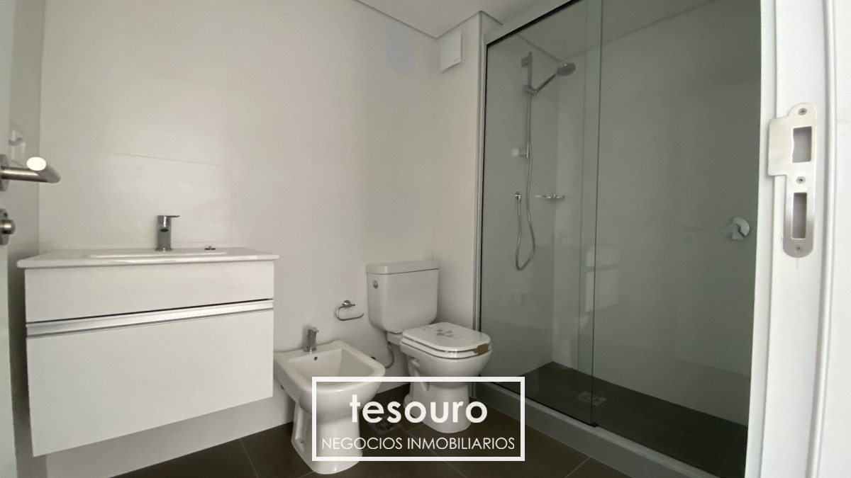 Apartamento ID.2904 - Alquiler Apartamento 2 Dormitorios en Buceo