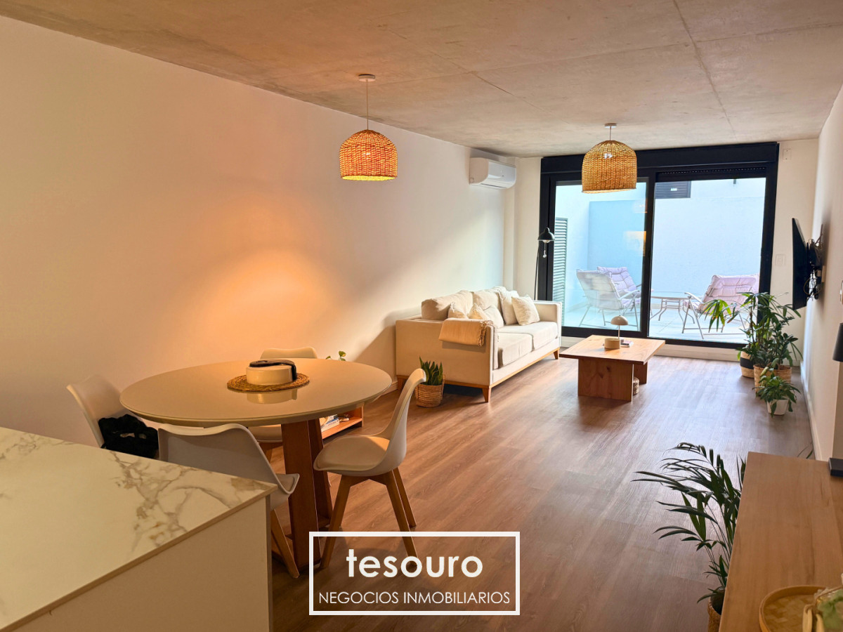 Apartamento ID.5467 - ALQUILER APARTAMENTO DE 1 DORMITORIO CON PATIO EN POCITOS