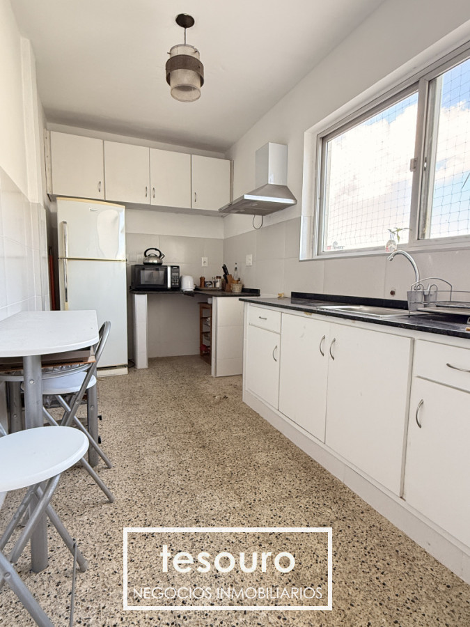 Apartamento ID.5449 - Venta de apartamento de 2 dormitorios en Palermo.