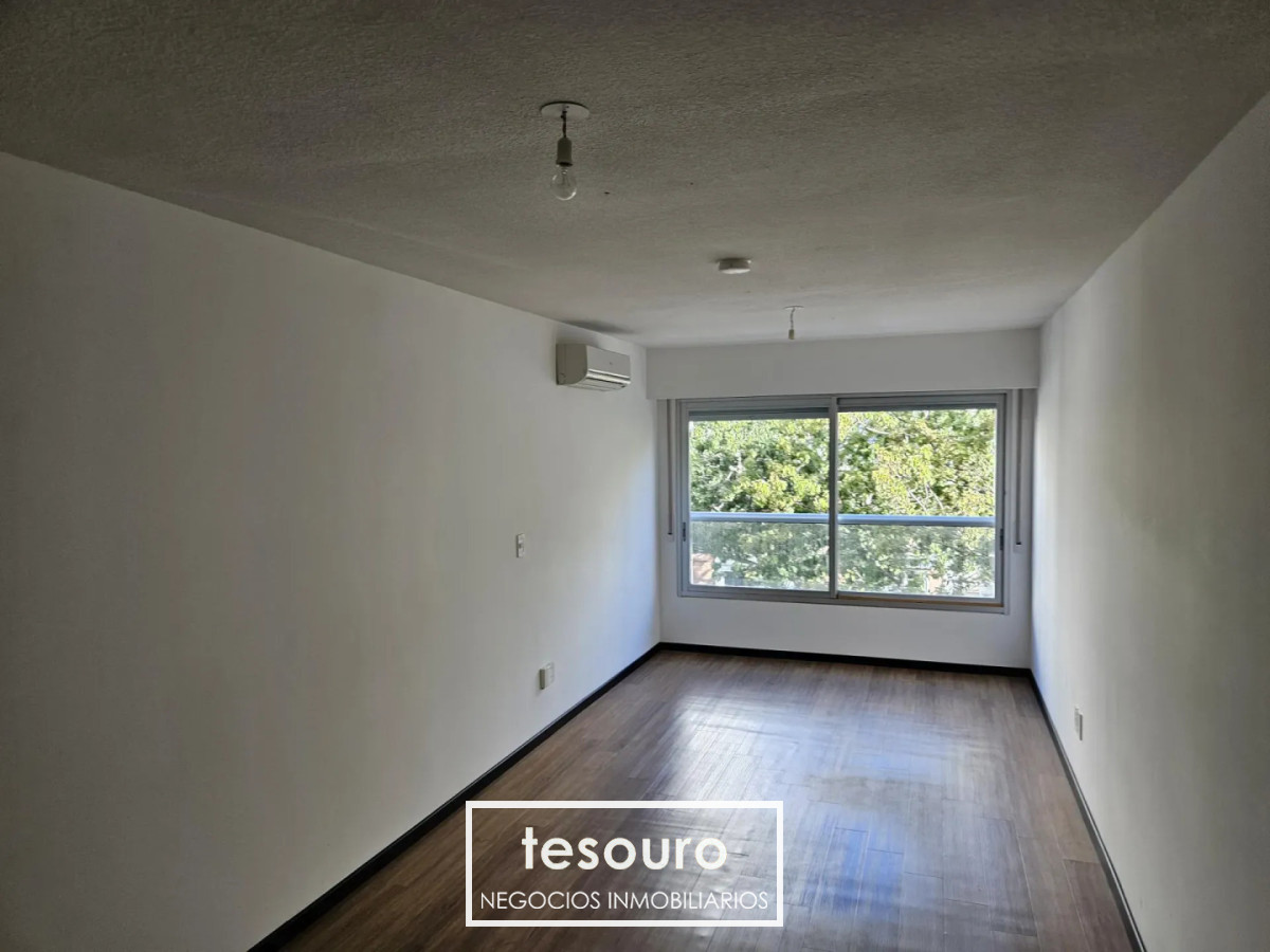 Apartamento ID.5455 - ALQUILER MONOAMBIENTE EN POCITOS PRÓXIMO A LA RAMBLA