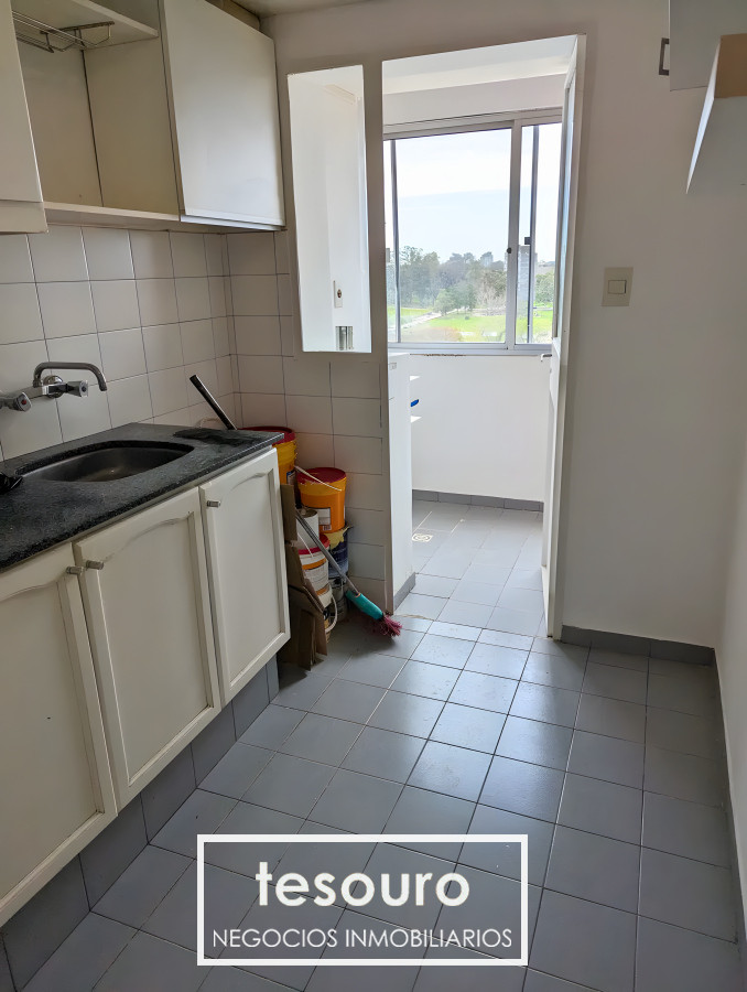 Apartamento ID.4891 - VENTA APARTAMENTO DE 2 DORMITORIOS CON COCHERA EN MALVÍN